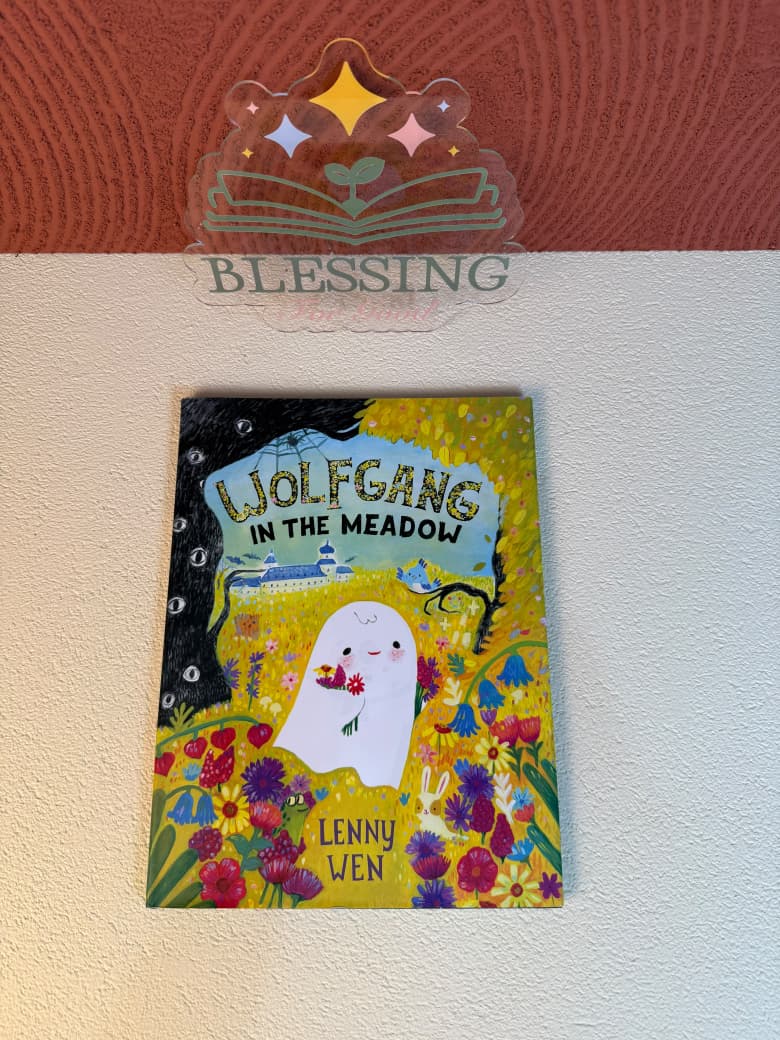 Foto Ready Stock Wolfgang in the Meadow: A Spooky Story About a Little Ghost